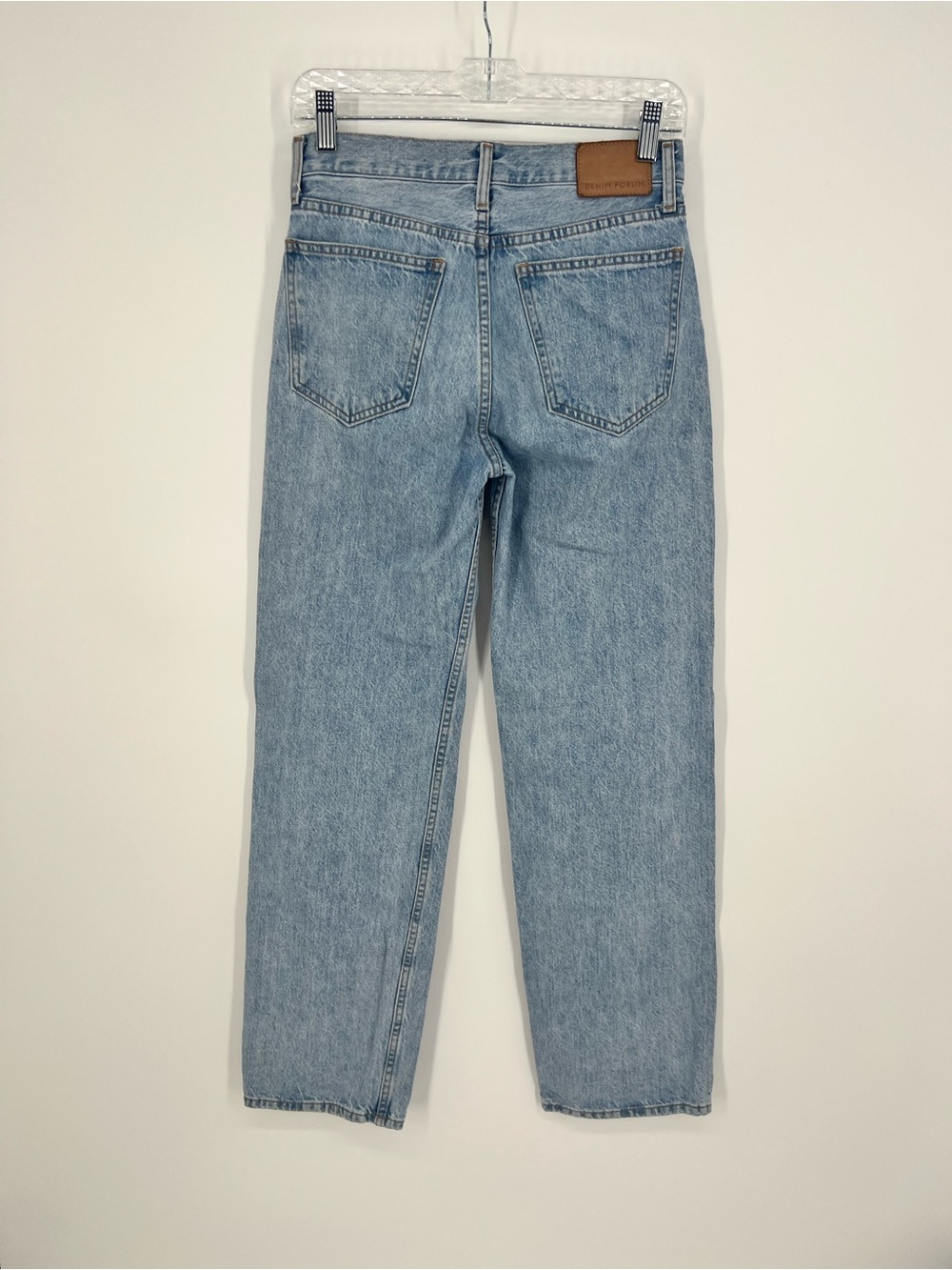 Aritzia Denim Forum The 90s Iggy Lo-Rise Baggy Jeans | 24 - Picture 4 of 9